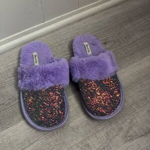 Olive & Edie Glitter Slippers